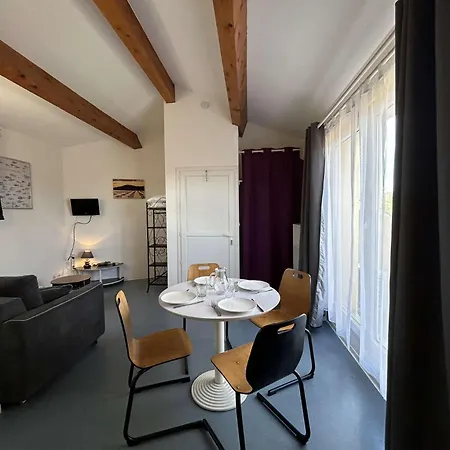 Np020-029 Studio, 2 Couchages, *